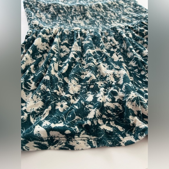 Maurice’s Floral Smocked Halter Neck Peplum Tank Top Size L - Picture 5 of 13